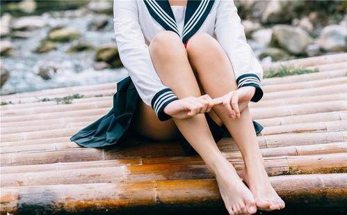 欧美长腿黑丝制服